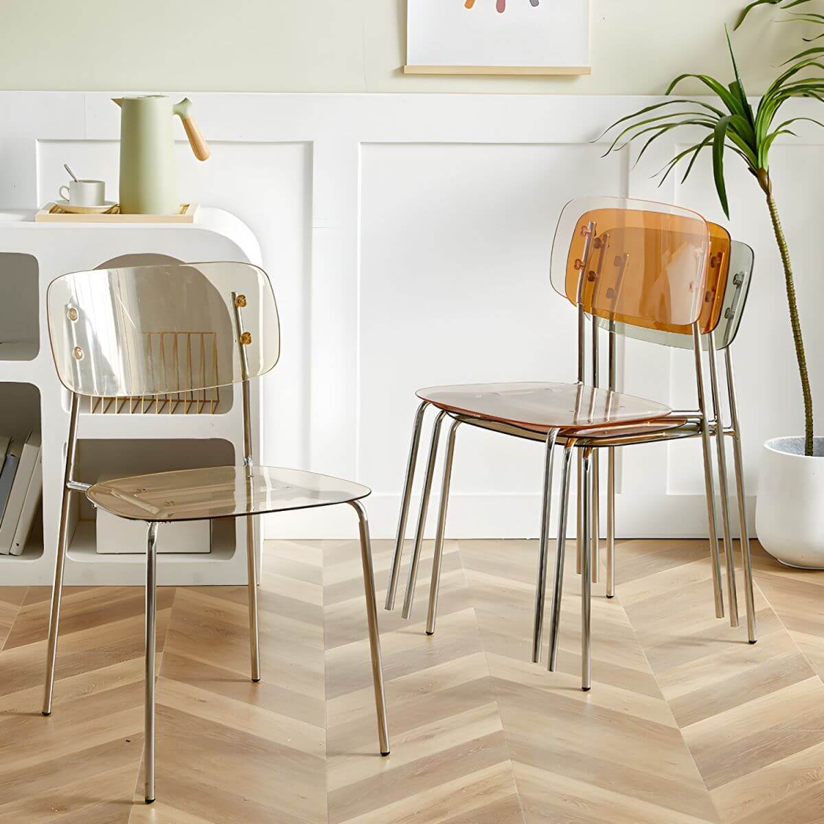 Transparent acrylic dining chair with modern design, perfect for living room and kitchen seating