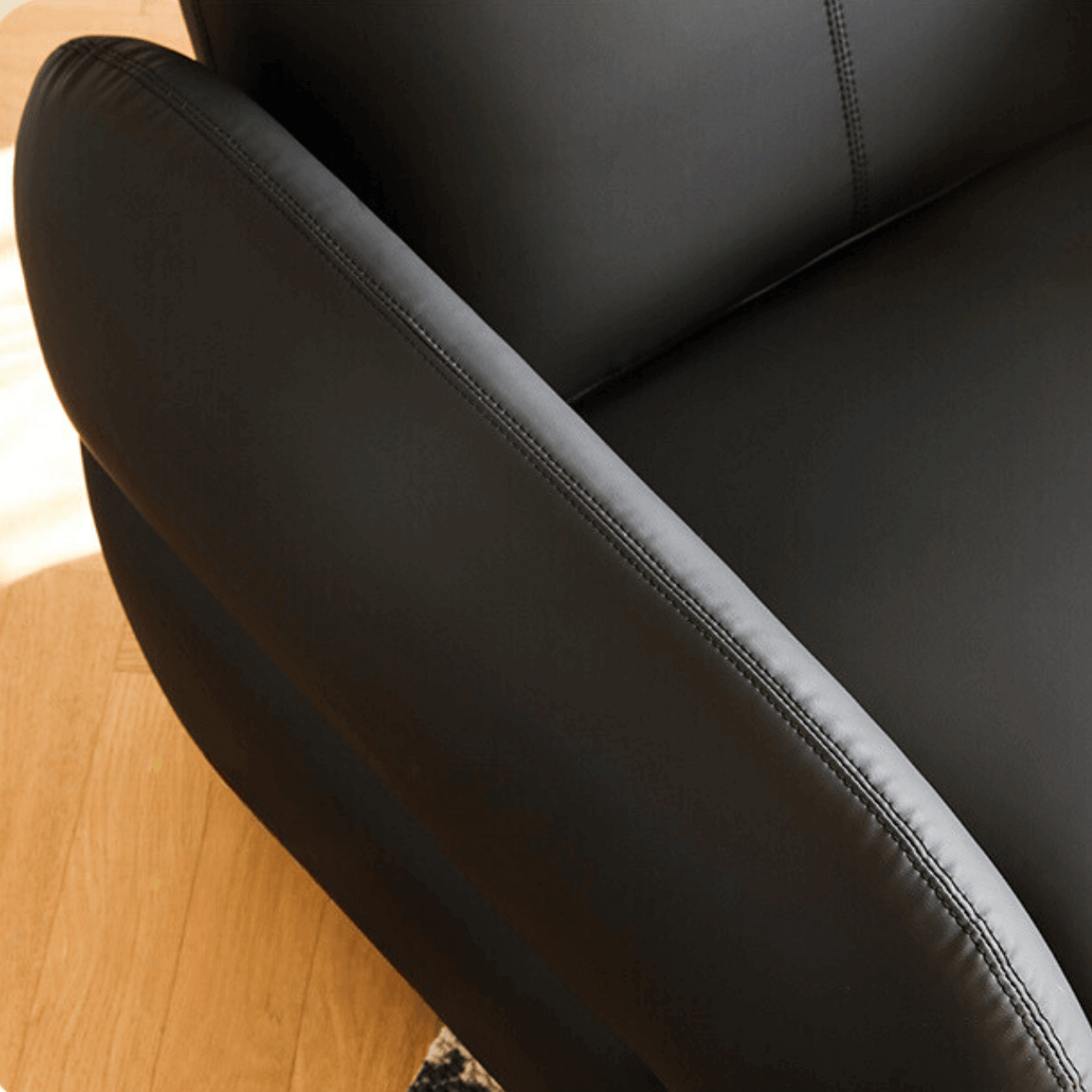 Luxurious Beige Electric Recliner Chair with Faux Leather Upholstery