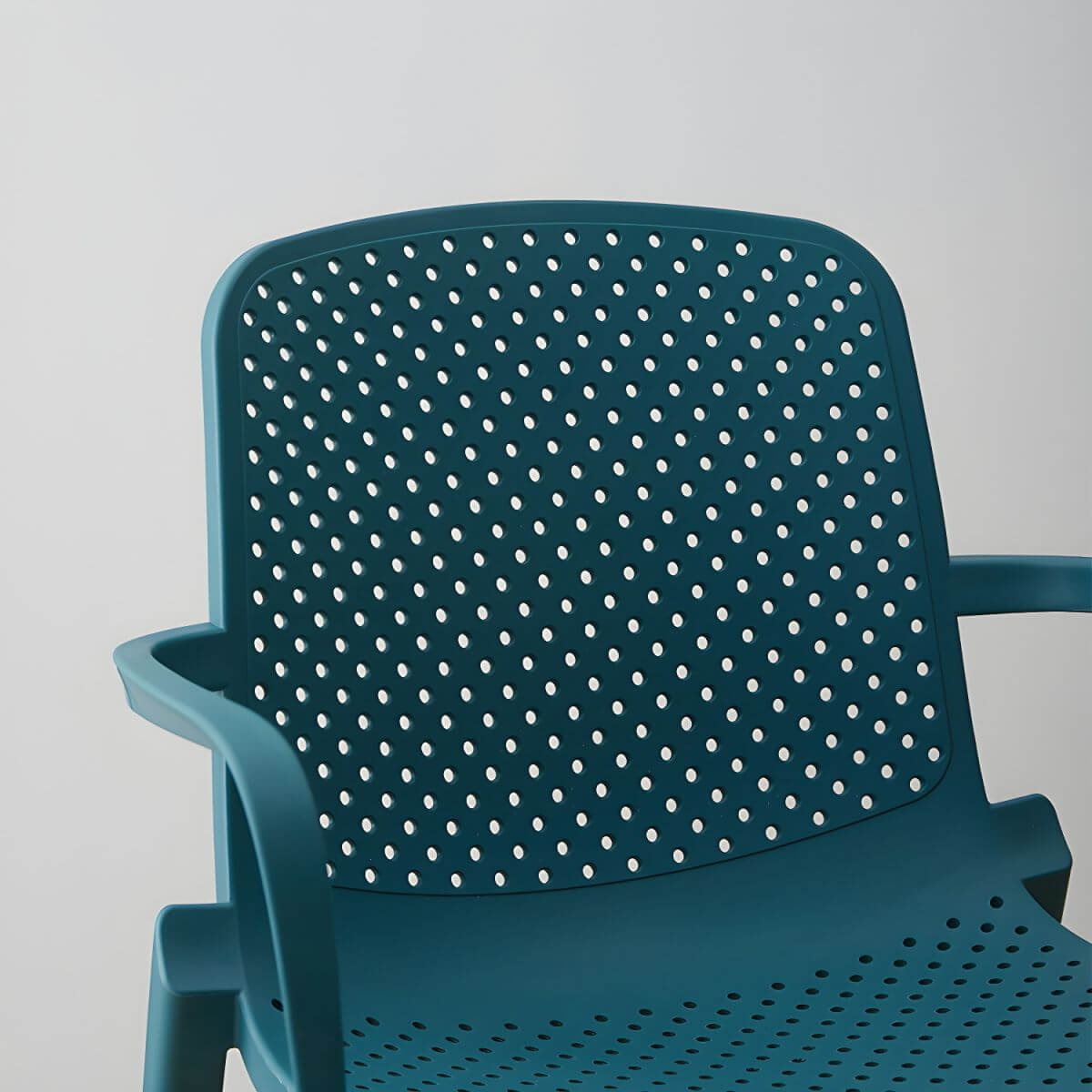 Acrylic modern plastic dining chair with solid back, 32 inches high, ideal for restaurant seating