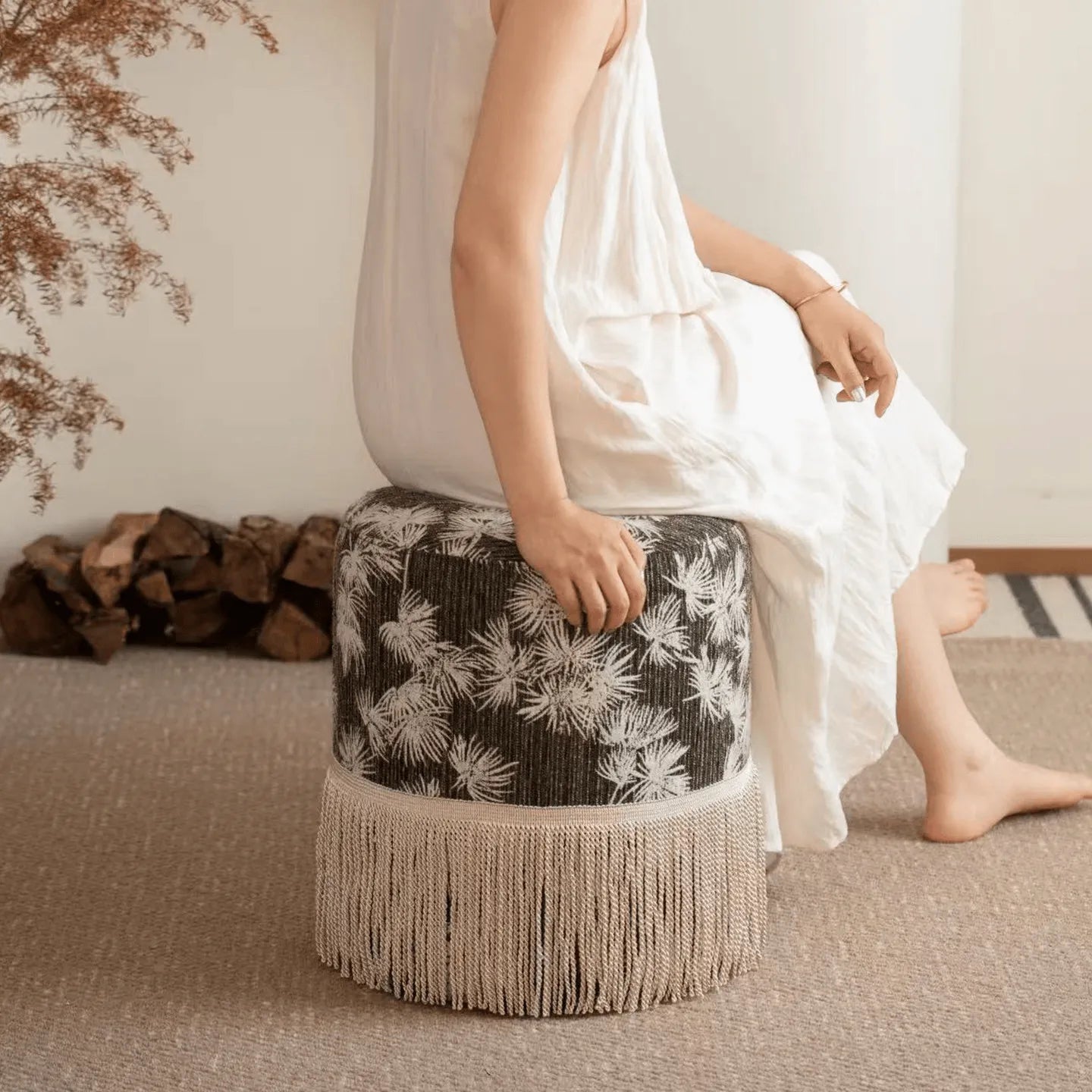 Botanical Print Tassel Round Ottoman Stool for Bedroom or Entryway Zweitbild