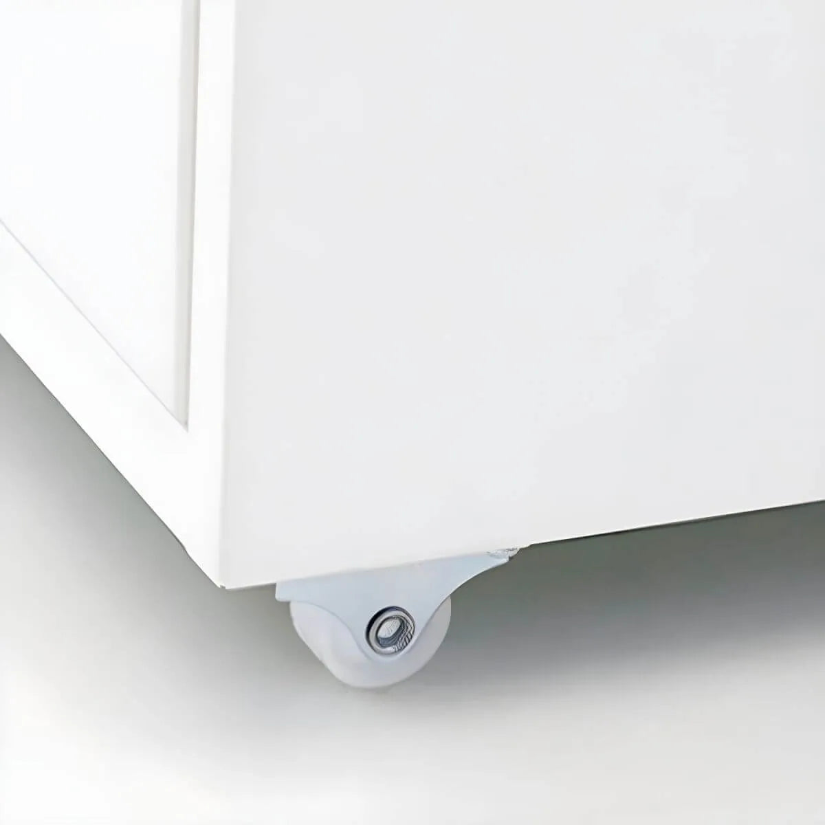 Colorful Locking Metal Filing Cabinets With Casters and Drawers
