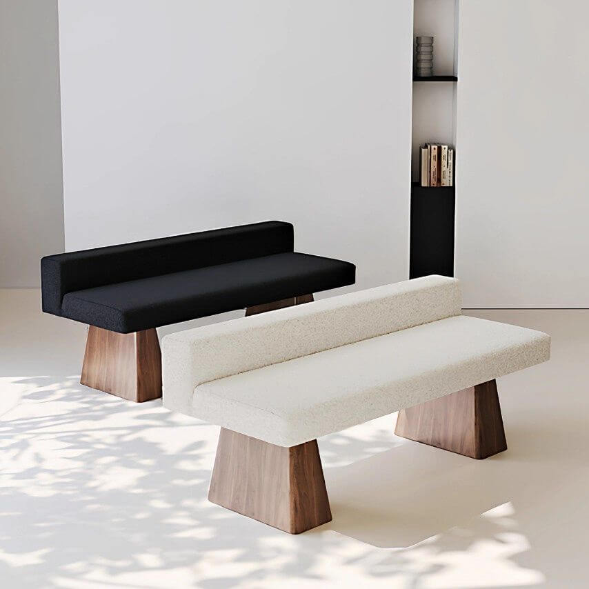 Contemporary Solid-Color Bench in Boucle Upholstery with Sculptural Wooden Frame Image secondaire du produit