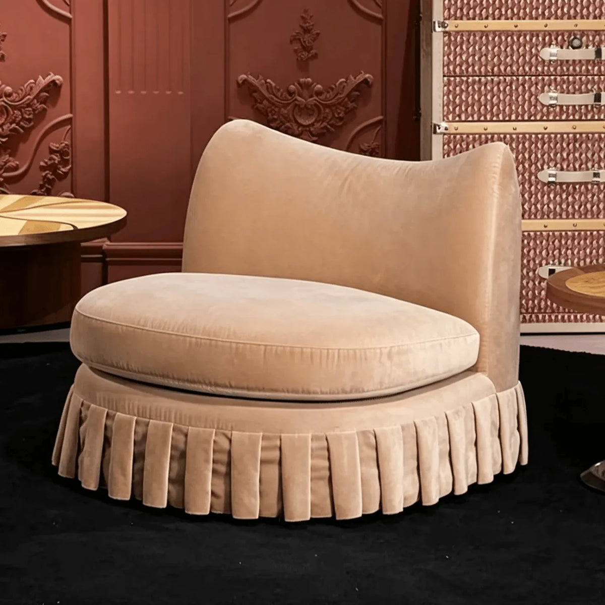 Cream Beige Ruffle Skirt Sofa Series with Curved Shelter Back