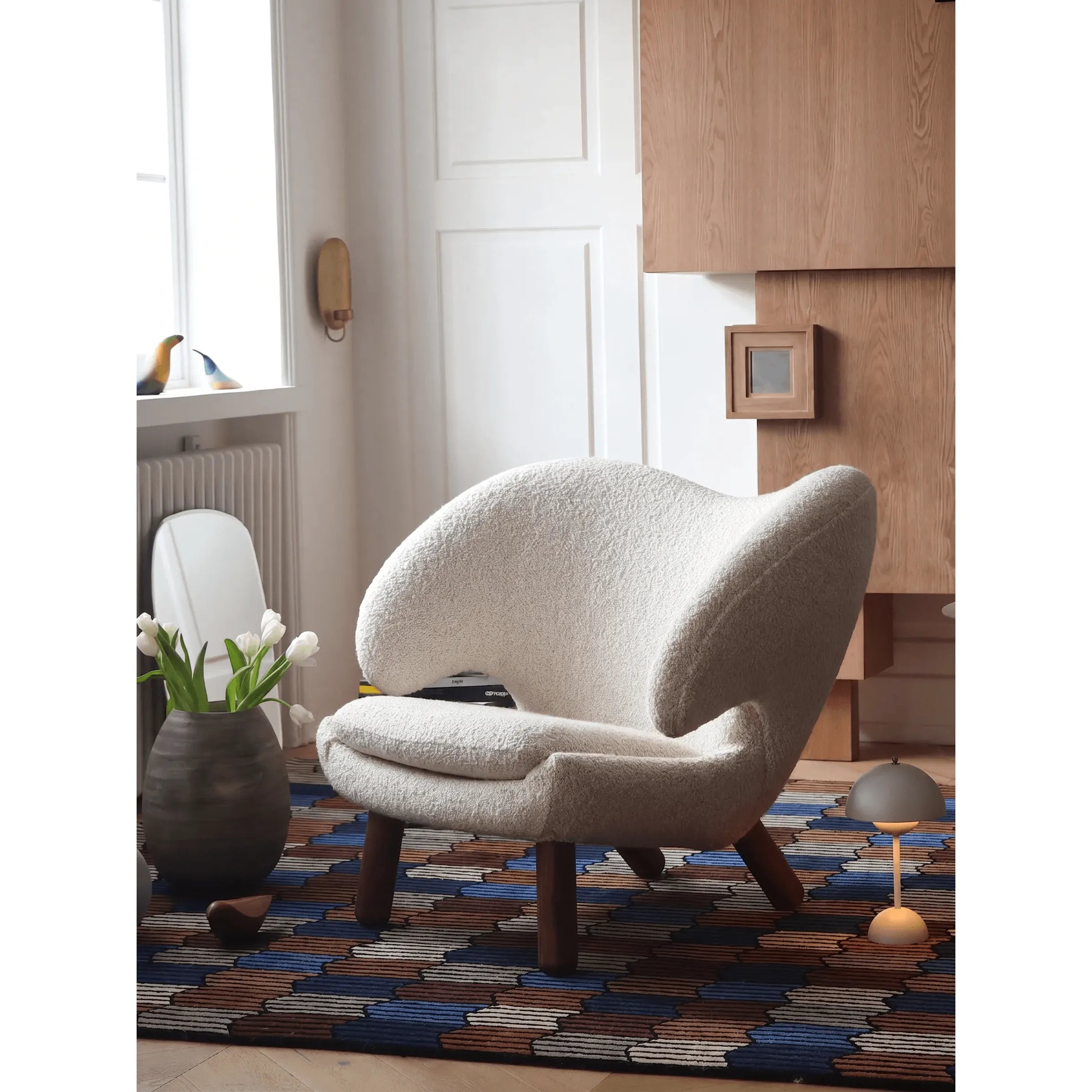 Curved Pelican Chair in Boucle, Walnut Legs, French Vintage Accent
