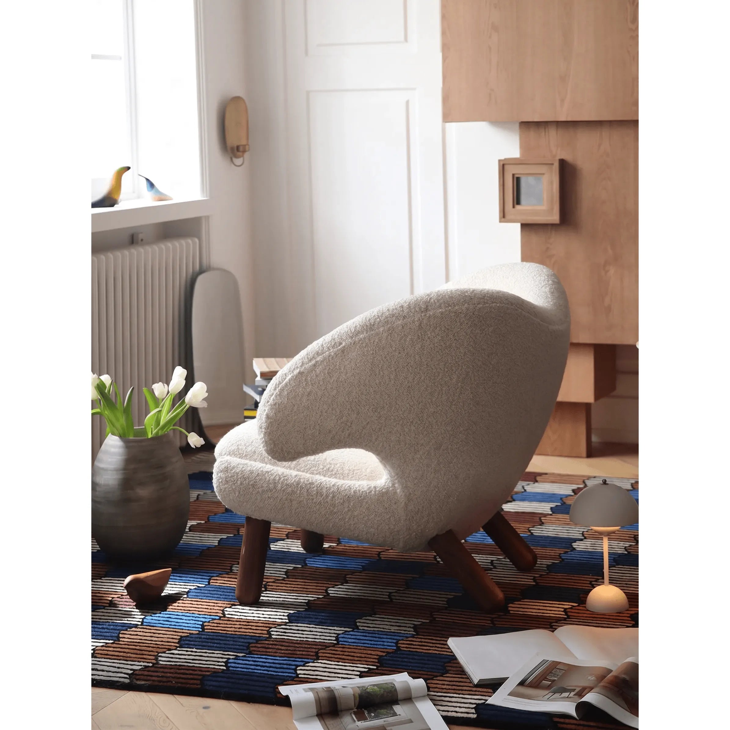 Curved Pelican Chair in Boucle, Walnut Legs, French Vintage Accent