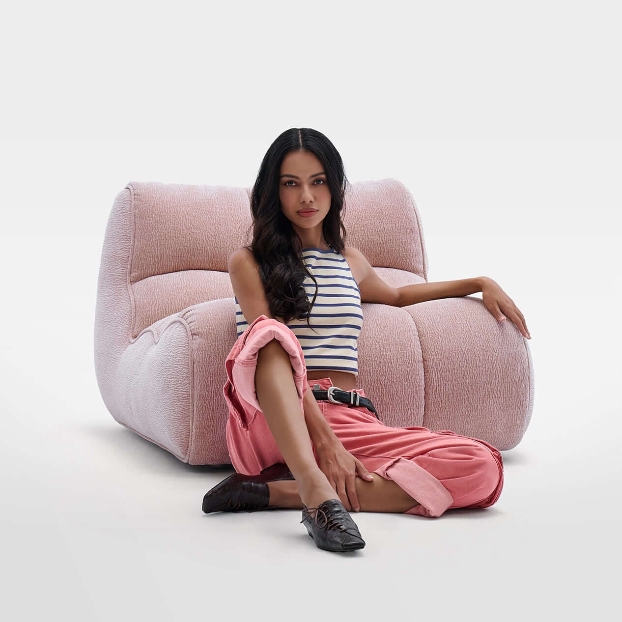 Cute Pet-Inspired Boucle Chair with Soft Chenille Fabric