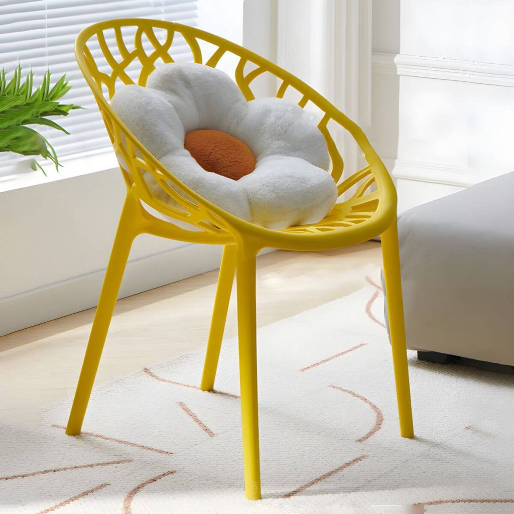 Scandinavian style sloped arm chair made of plastic and acrylic, ideal for kitchen and dining areas