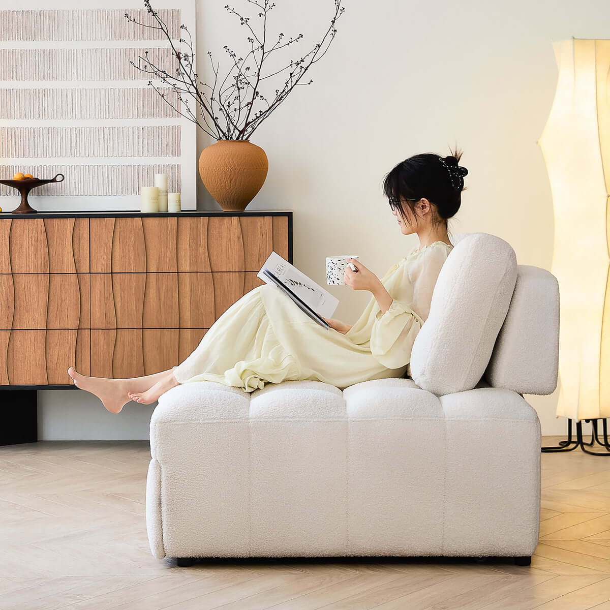 Cocochairs Teddy Fleece Lounge Sofa Bed – Cream White Pull-Out Sleeper for Small Spaces