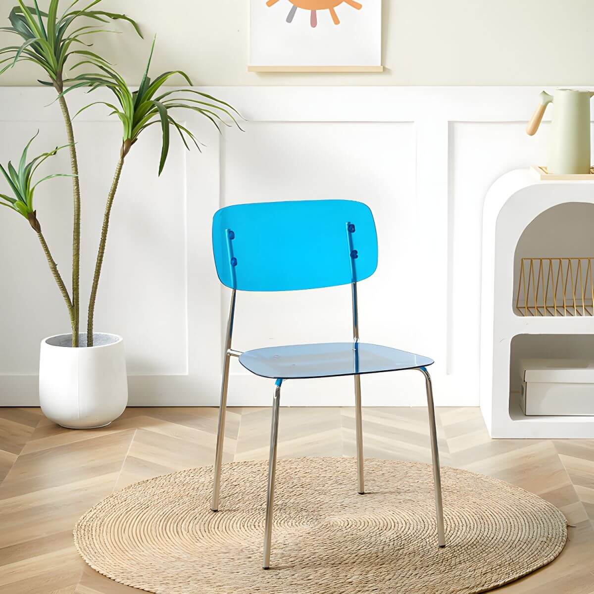 Transparent acrylic dining chair with modern design, perfect for living room and kitchen seating