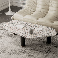 Table basse contemporaine en terrazzo - Idéale pour les petits logements et les bureaux chics