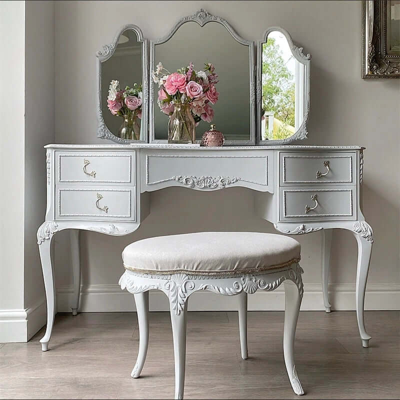 French Country Vanity with Mirror, Drawers & Stool Main Product Image メイン画像