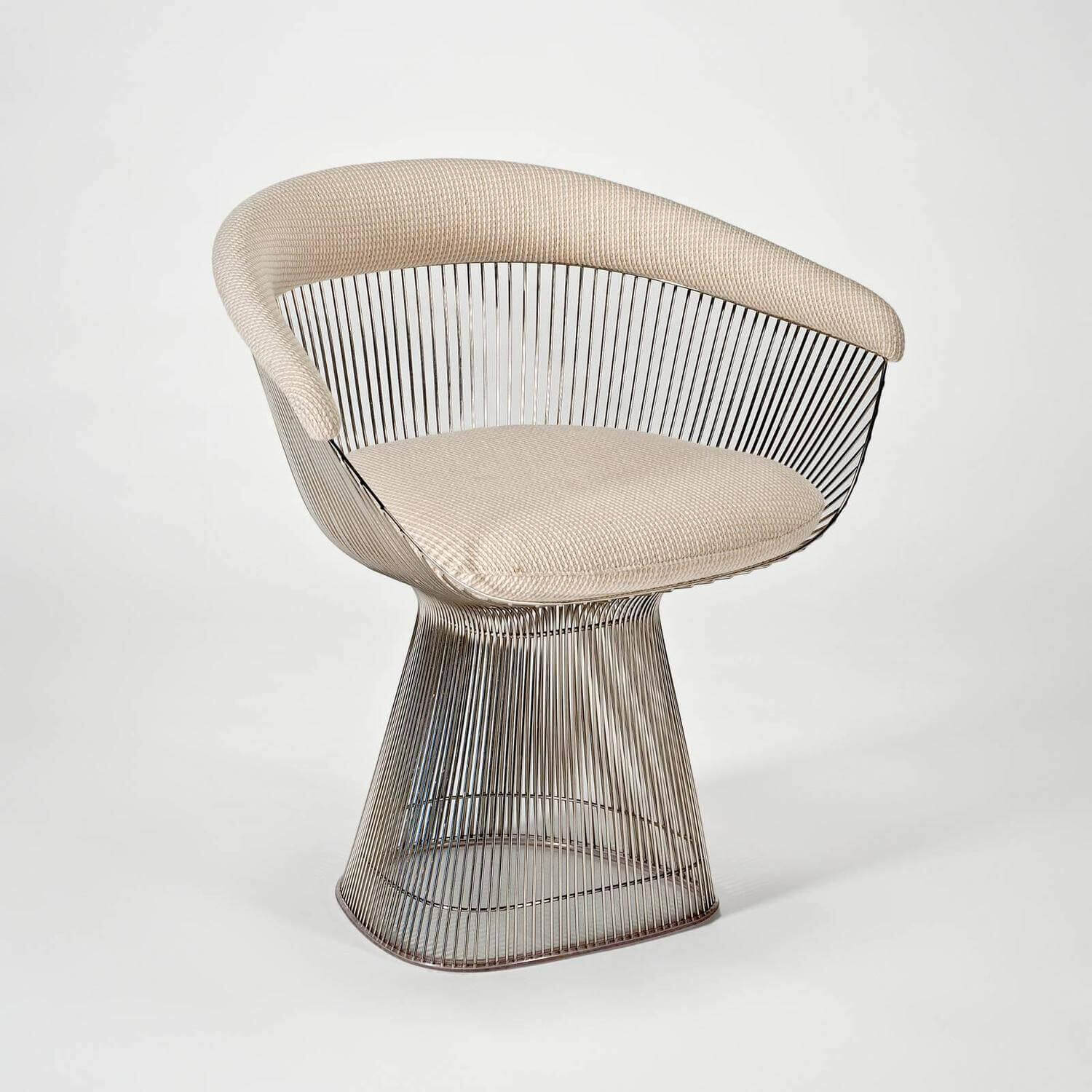 Geometric Iron Mesh Accent Chair with Sculptural Frame and Breathable Design