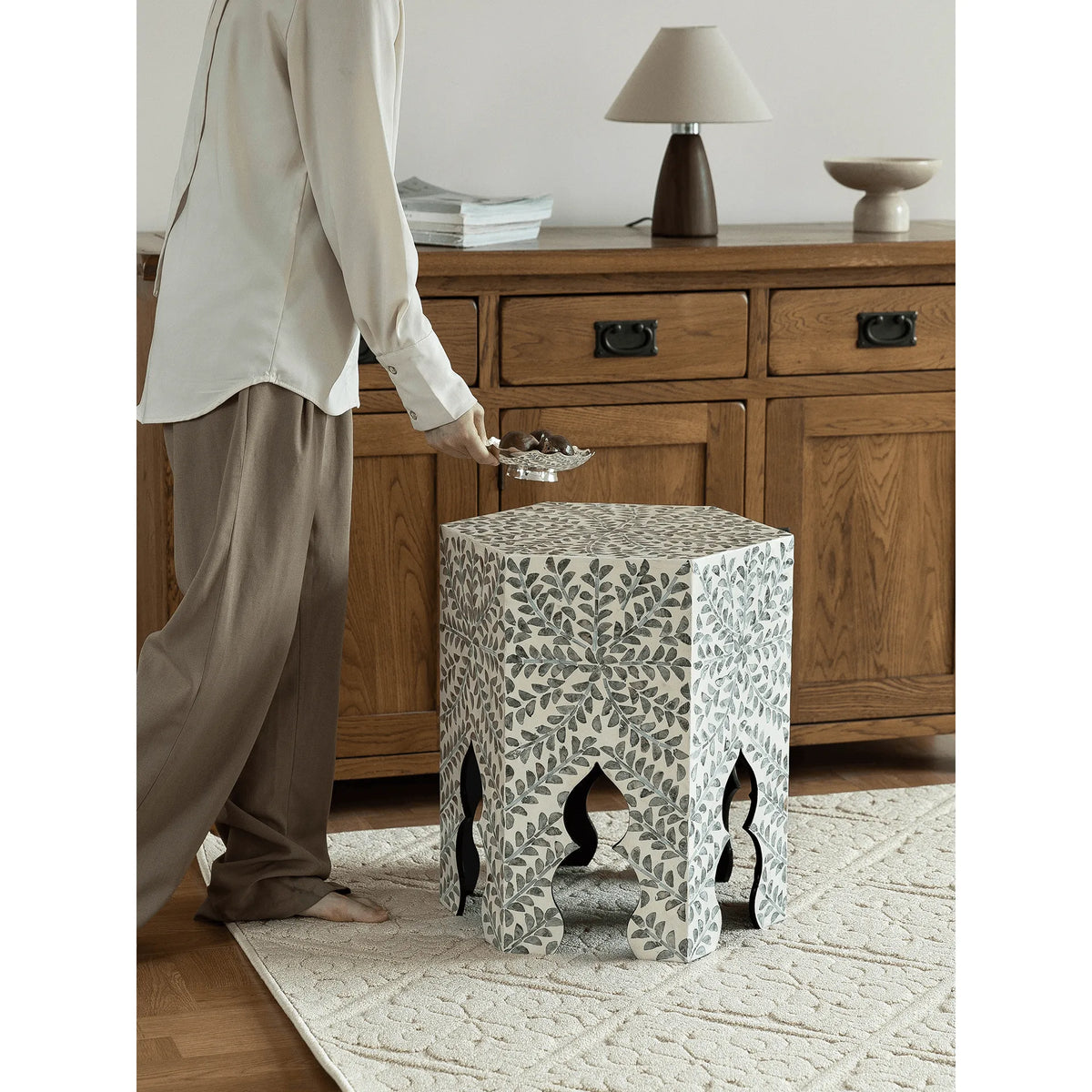 Hexagonal Mother of Pearl Side Table with Leaf Inlay and Openwork Base Main Product Image Hauptbild