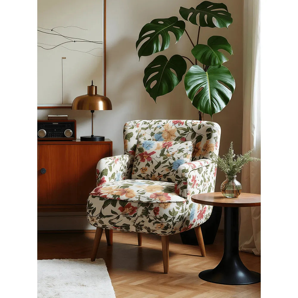 Jacquard Floral Accent Chair with Solid Wood Legs and Retro Lounge Comfort Main Product Image Imagen principal del producto
