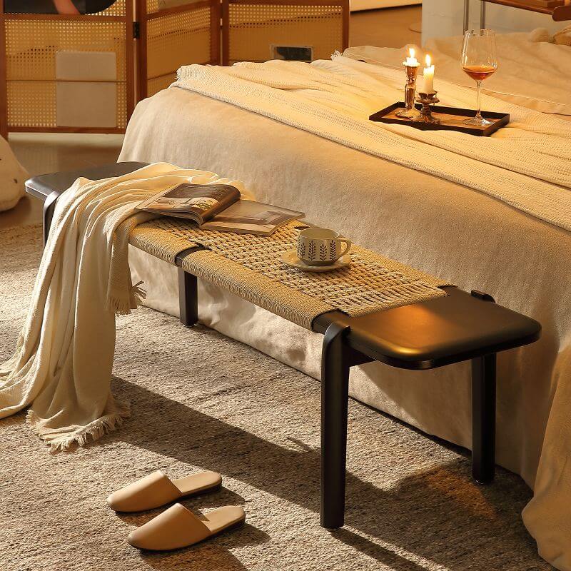 Low-Profile Solid-Color Bench with Braided Rope and Wooden Frame Main Product Image Image principale du produit