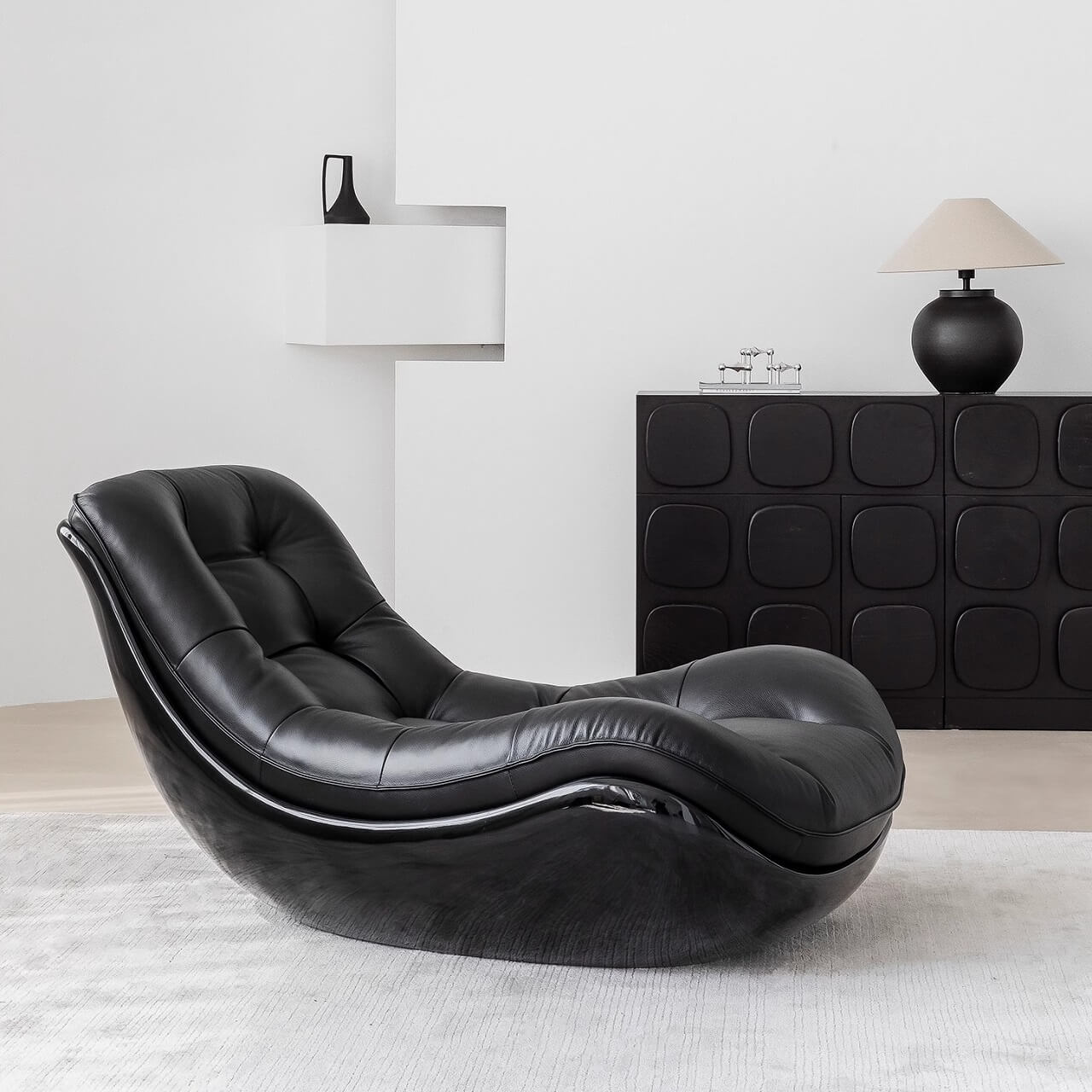 Black microfiber leather recliner sofa with unique eggshell shape for luxurious comfort main product image メイン画像