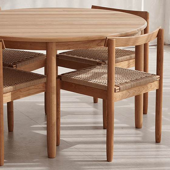 Minimalist Round Table with Comfortable Nesting Chairs