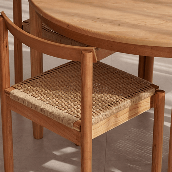 Minimalist Round Table with Comfortable Nesting Chairs