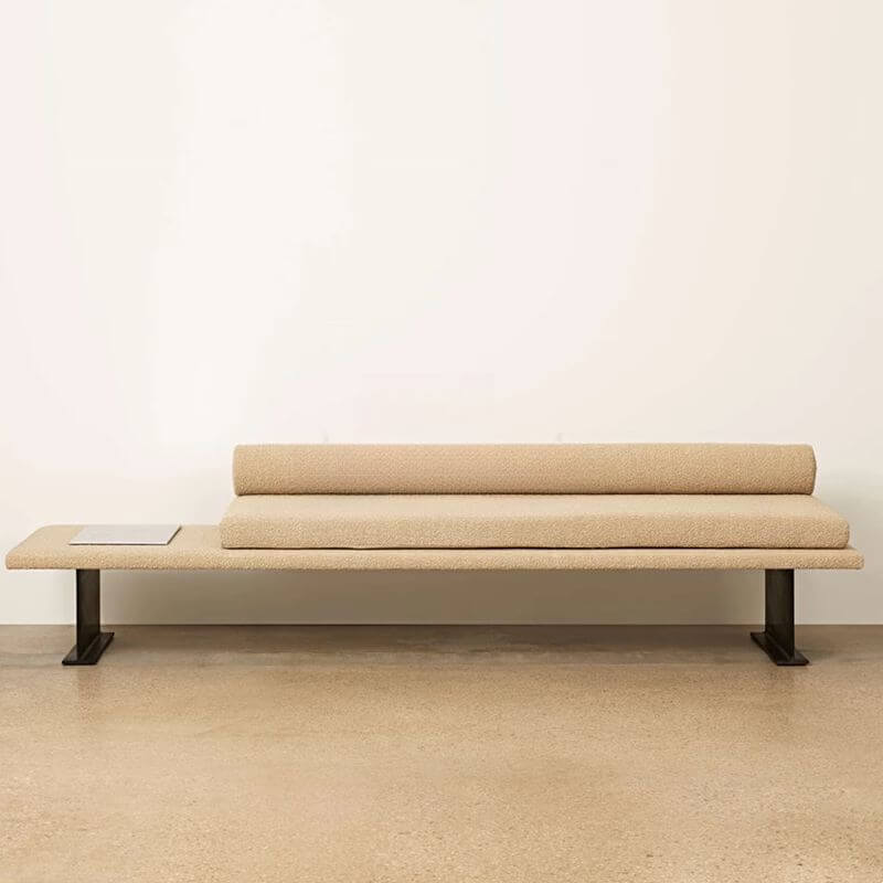 Modern Boucle Upholstered Entryway Bench with Integrated Metal-Trimmed Shelf Image secondaire du produit
