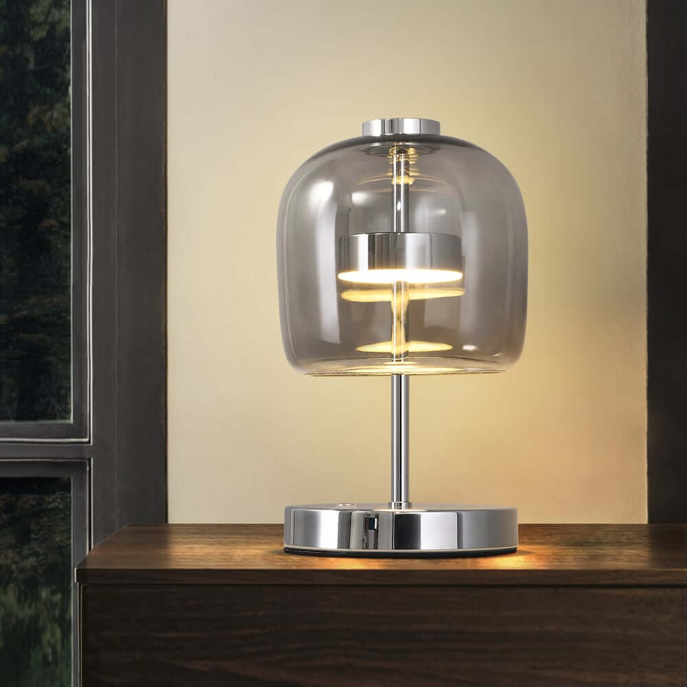 Moderne LED-Tischlampe aus Chrom mit rauchgrauem Glasschirm – cocochairs