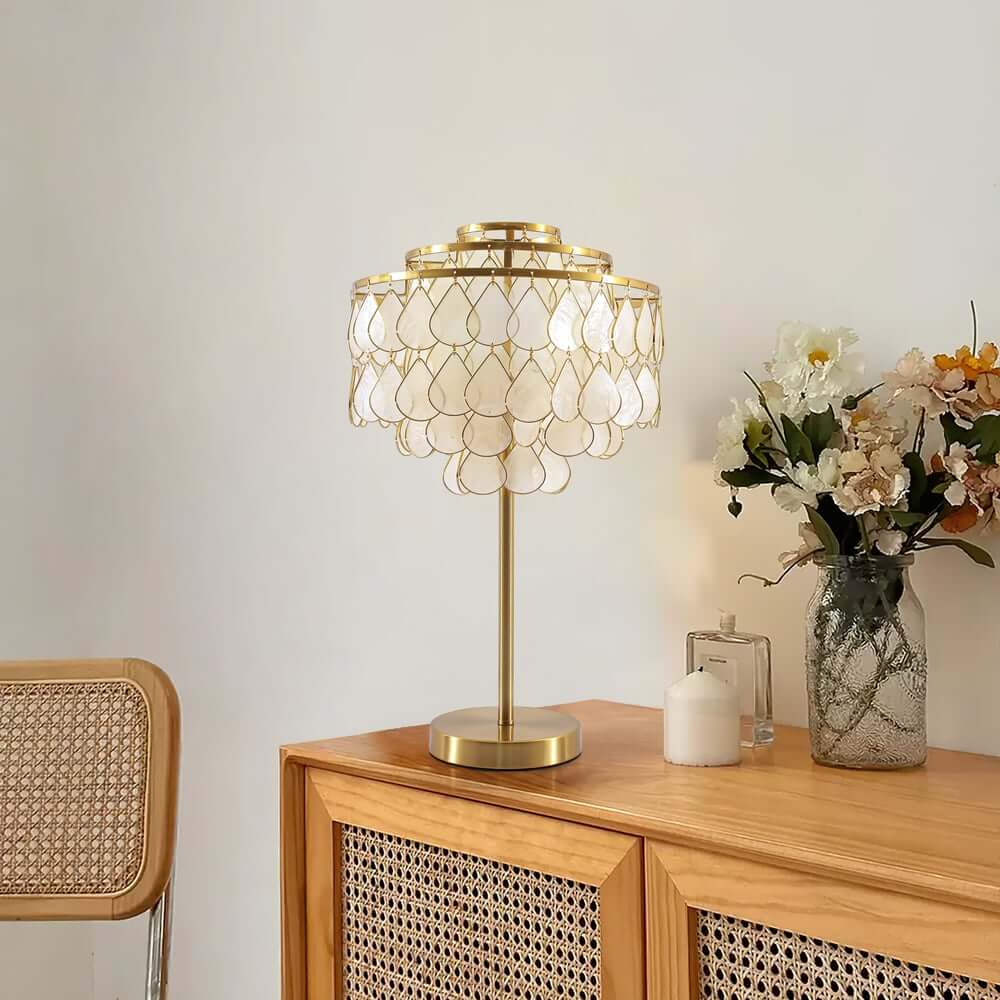 Modern Gold Shell Table Lamp with Iron Base Zweitbild