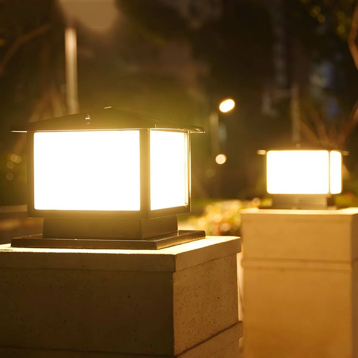 Modern Rectangle Metal Outdoor Pillar Lamp with Hipped Roof Design Imagen secundaria del producto
