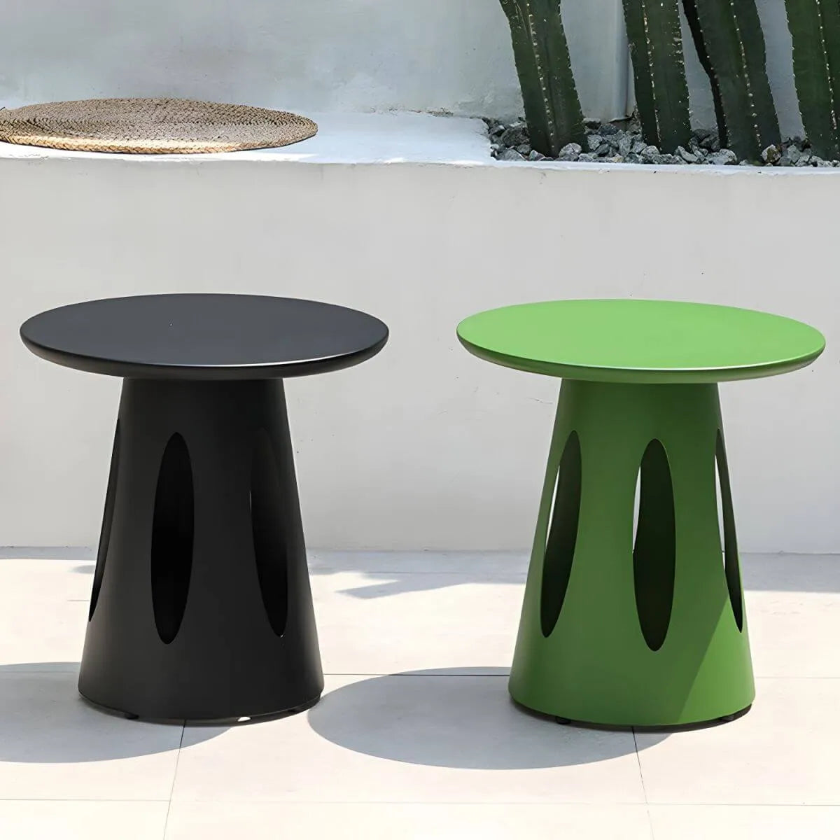Modern Round Outdoor Coffee Table with Aluminum Frame and Wood Top