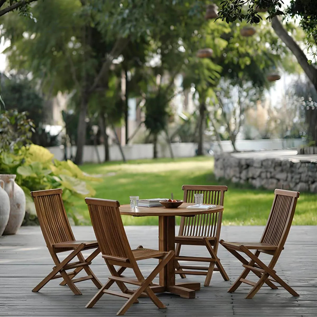 Modern Solid Wood Round Dining Table in Brown – Non-Extendable