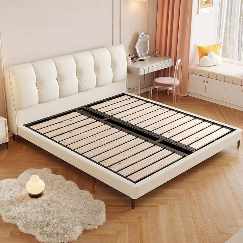 Modern White Wood Panel Bed Frame with Headboard Main Product Image Imagen principal del producto