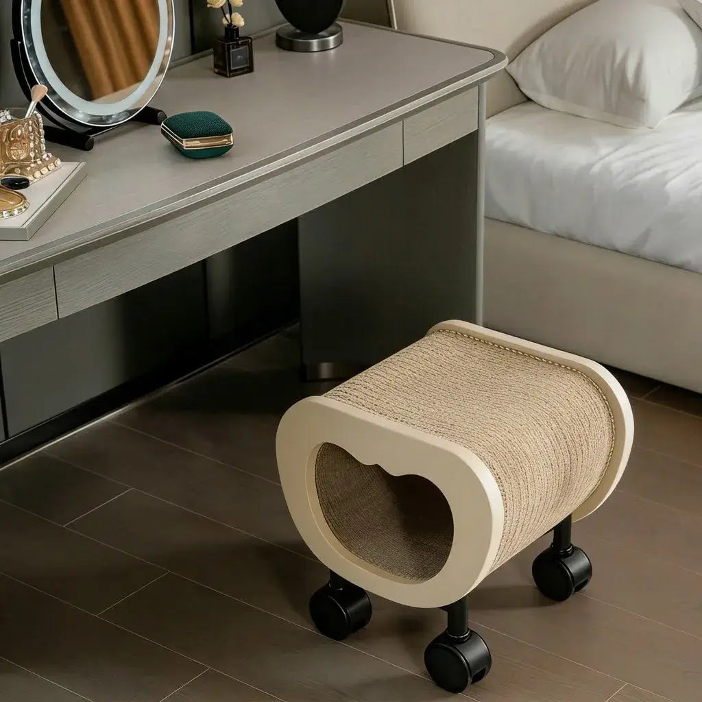 Multifunctional Pet-Friendly Vanity Stool With Sisal Cat Nook and Casters Image secondaire du produit