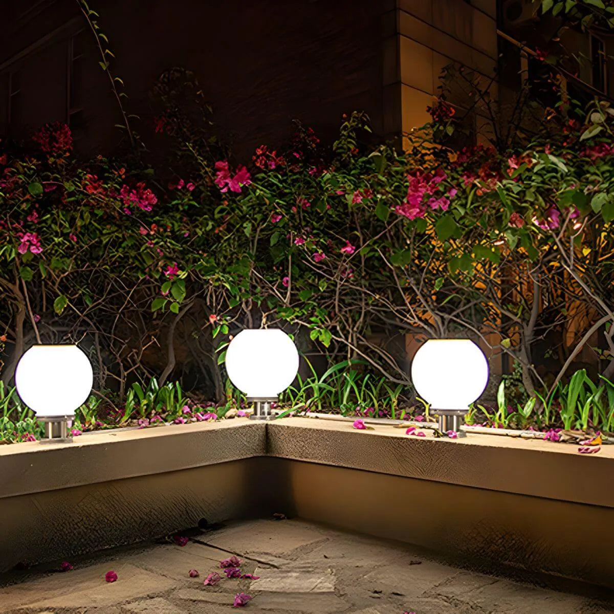 Nordic Metal Solar Outdoor Table Lamp – Round Glass Globe Light