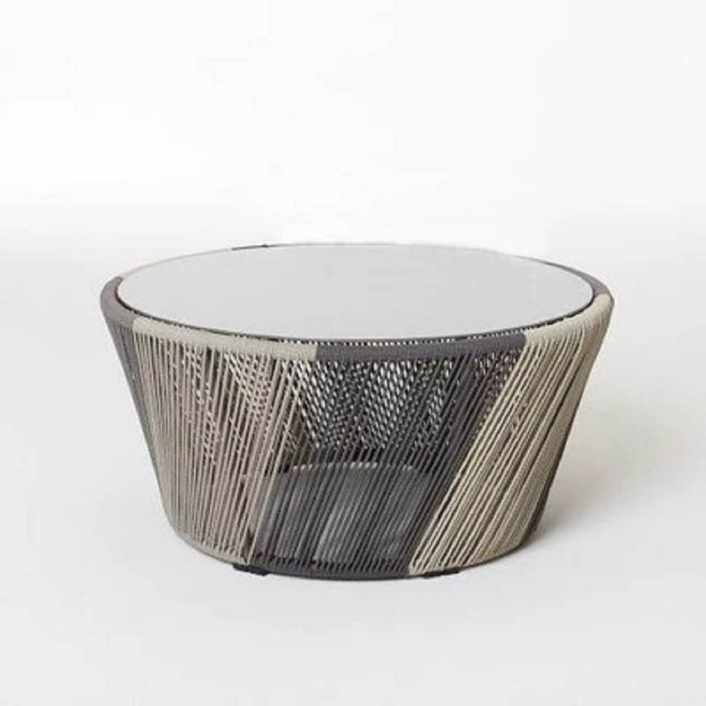 Outdoor PE rattan loveseat with metal legs and cushion pillows for patio seating