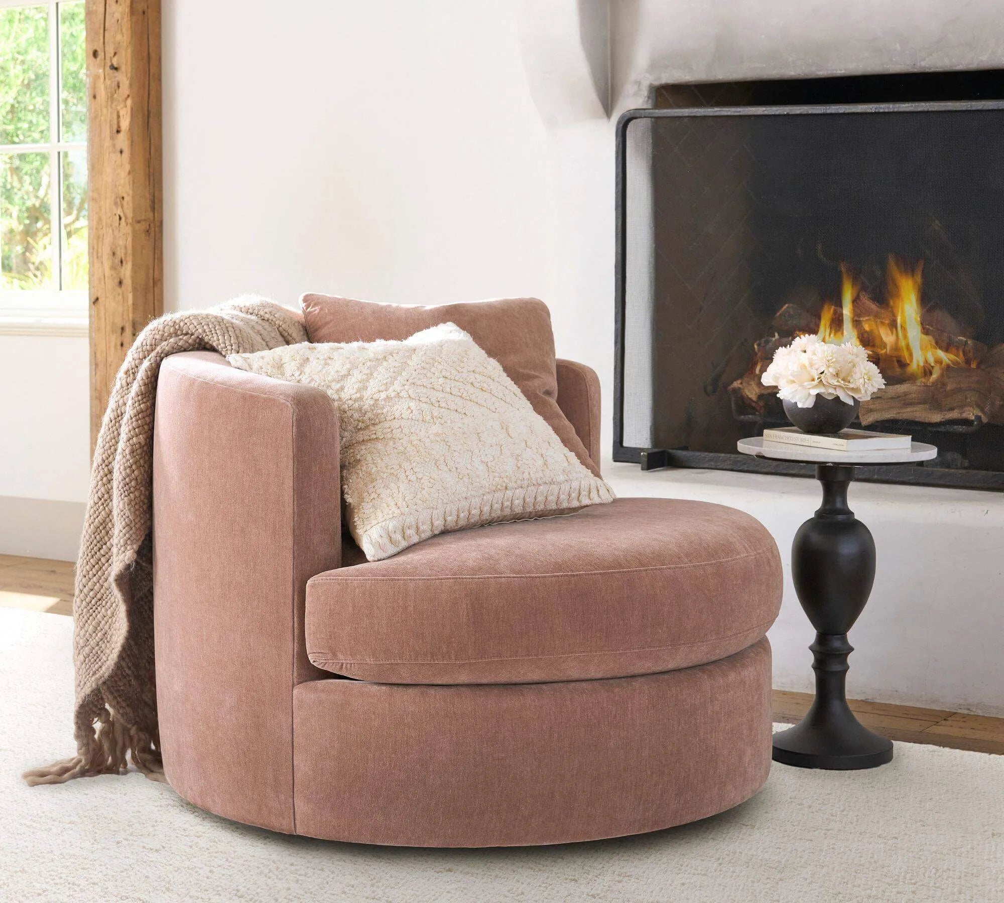 Oversized Circle Swivel Cuddle Chair in Textured Linen-Blend Fabric Secondary image