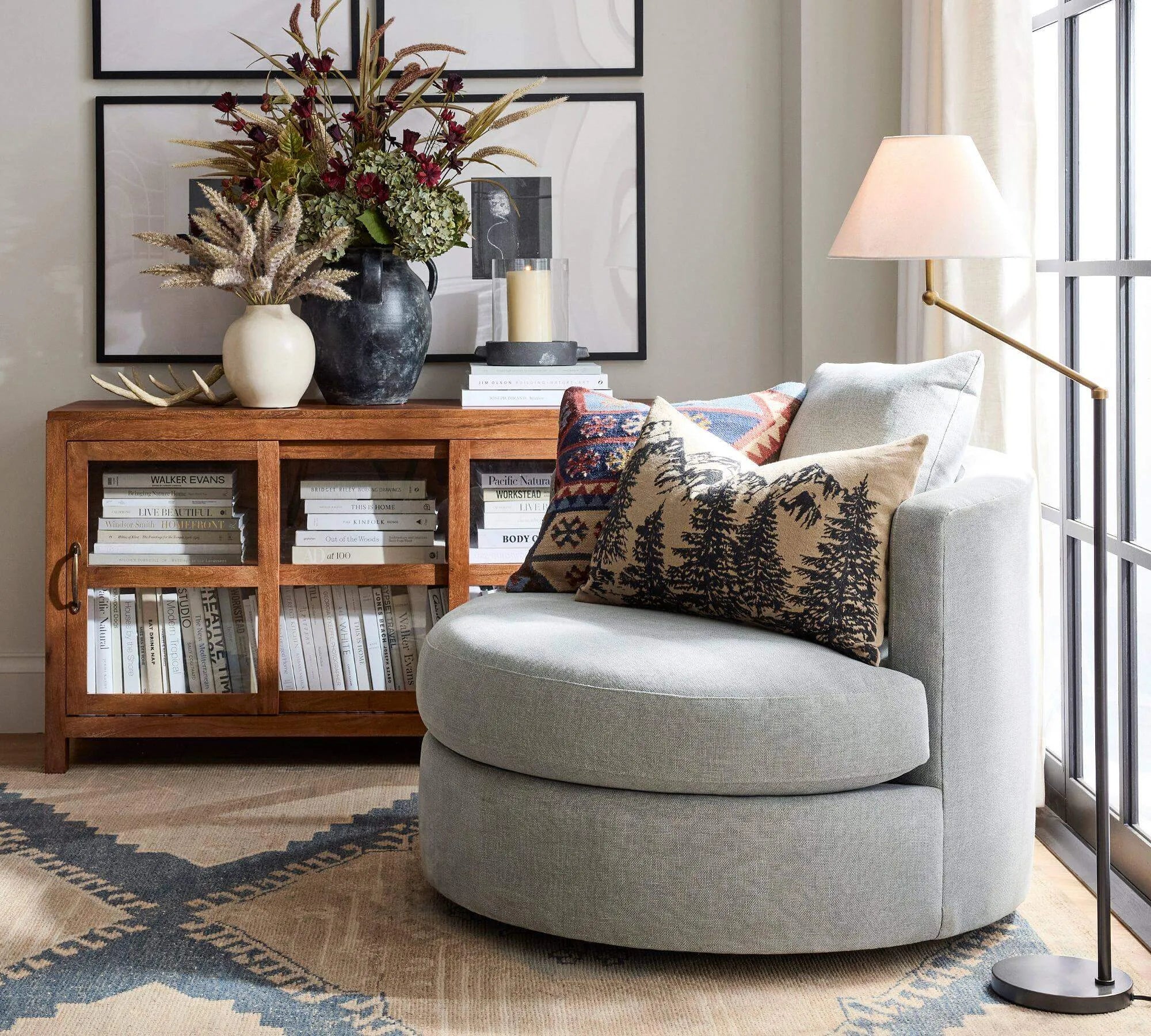 Oversized Circle Swivel Cuddle Chair in Textured Linen-Blend Fabric