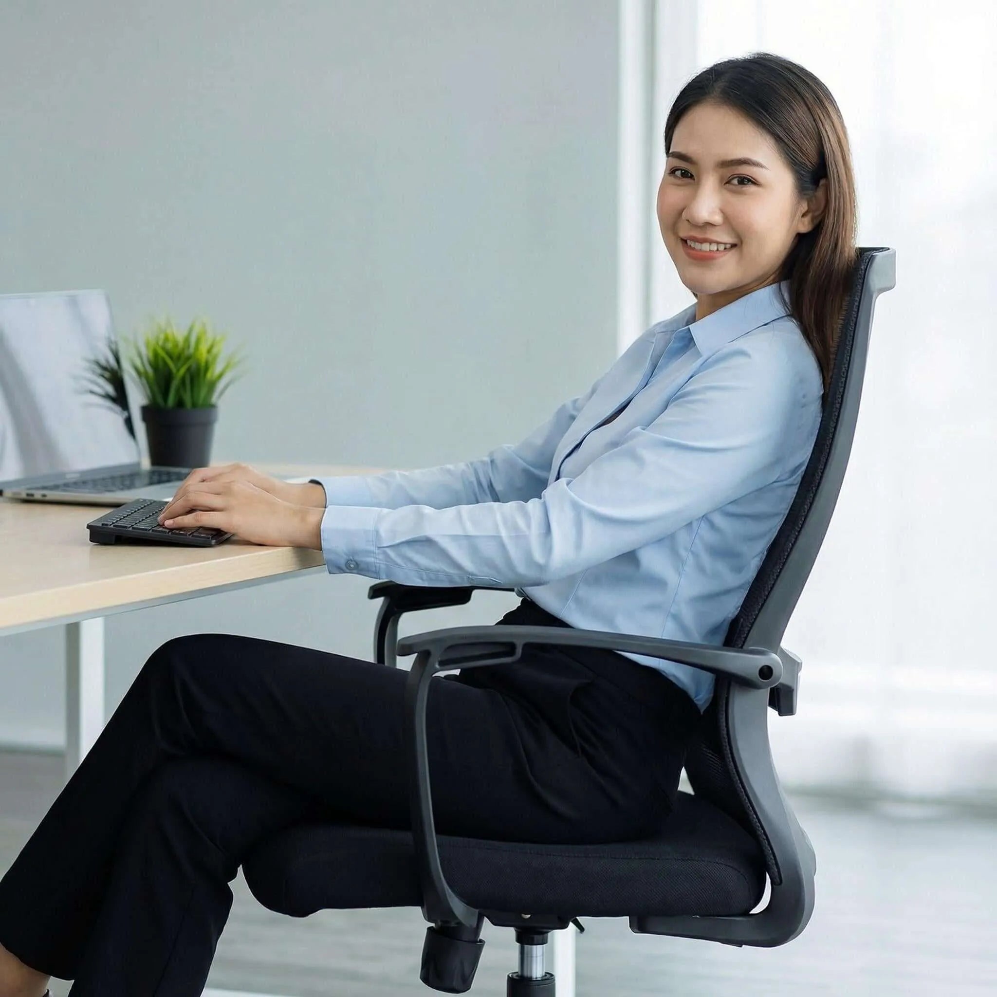 Pivot Ergonomic Mesh Office Chair with Lumbar Support