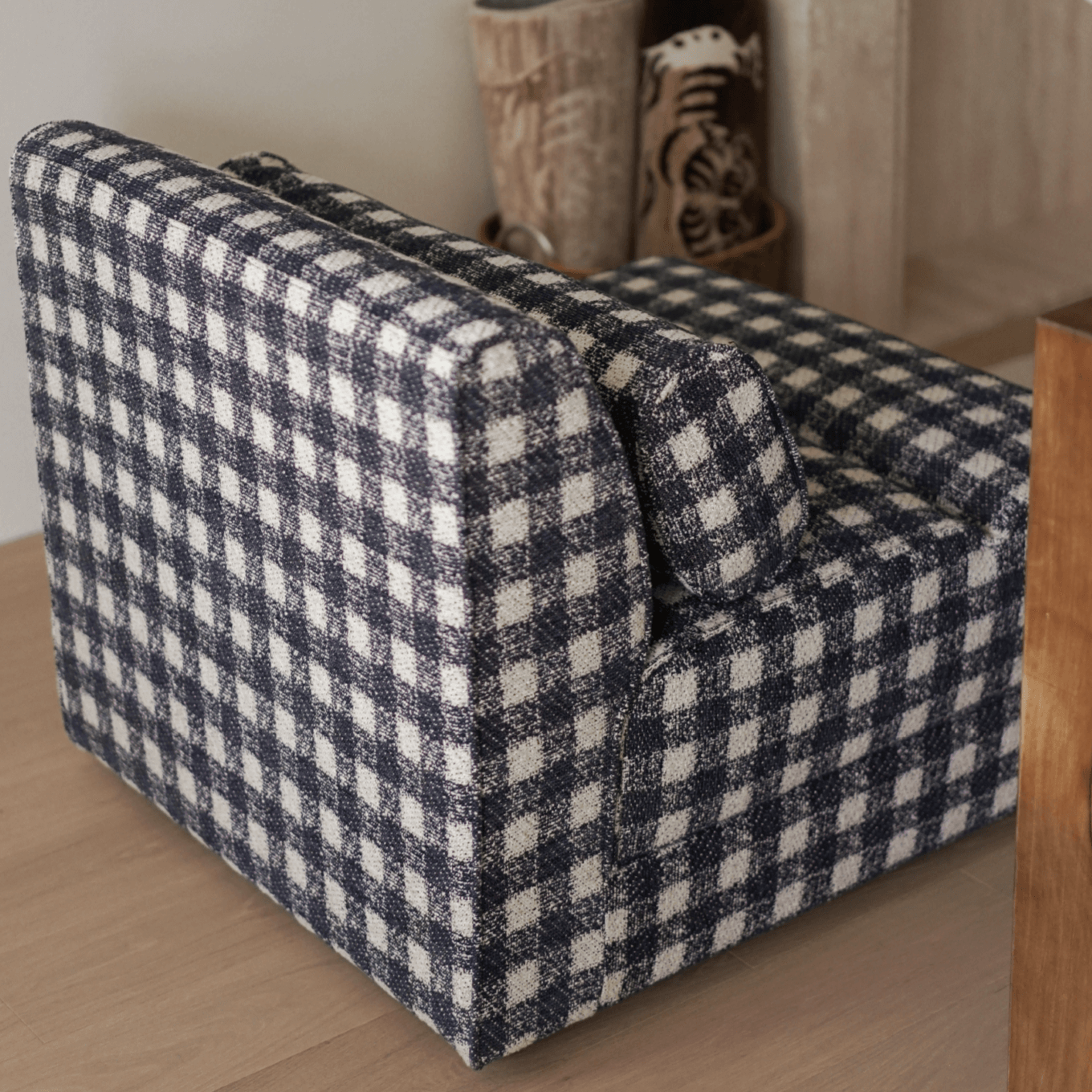 Plaid Fabric Single Chair With Soft Cushions