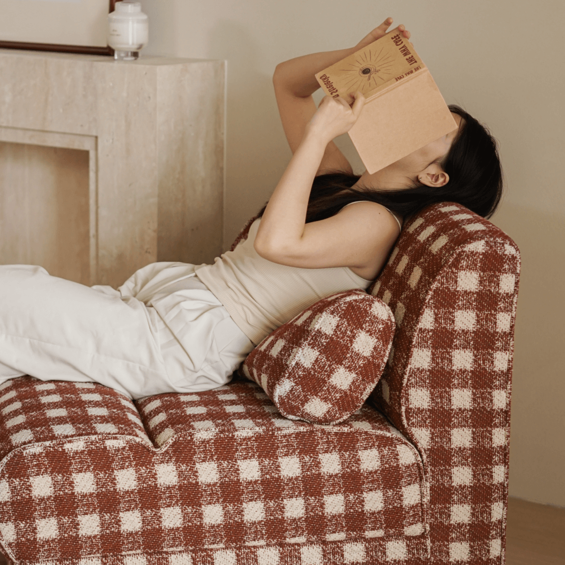 Plaid Fabric Single Chair With Soft Cushions