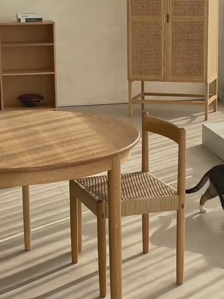 Minimalist Round Table with Comfortable Nesting Chairs