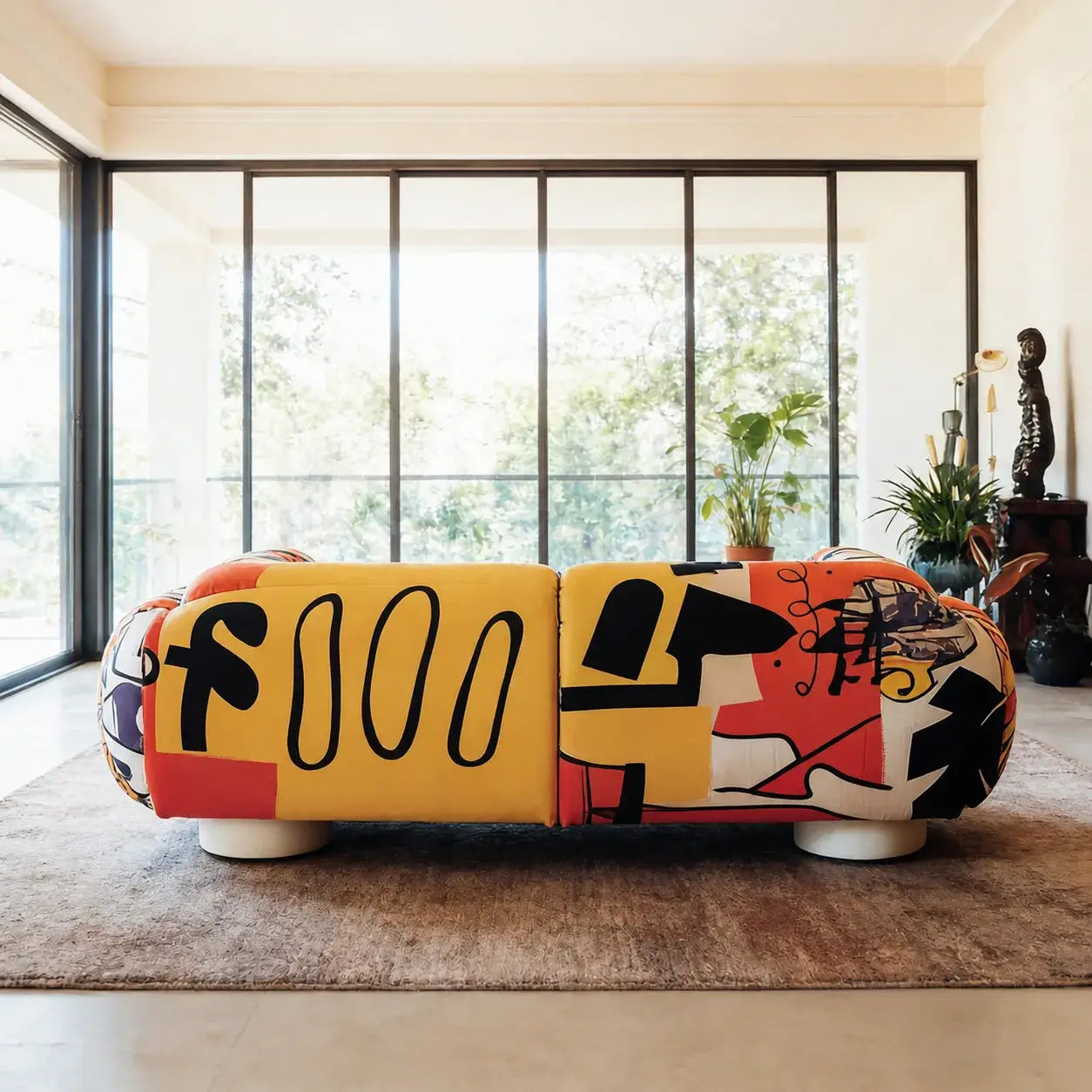 Sculptural Modular Graffiti Sofa With Rounded Silhouette for Open Living Spaces