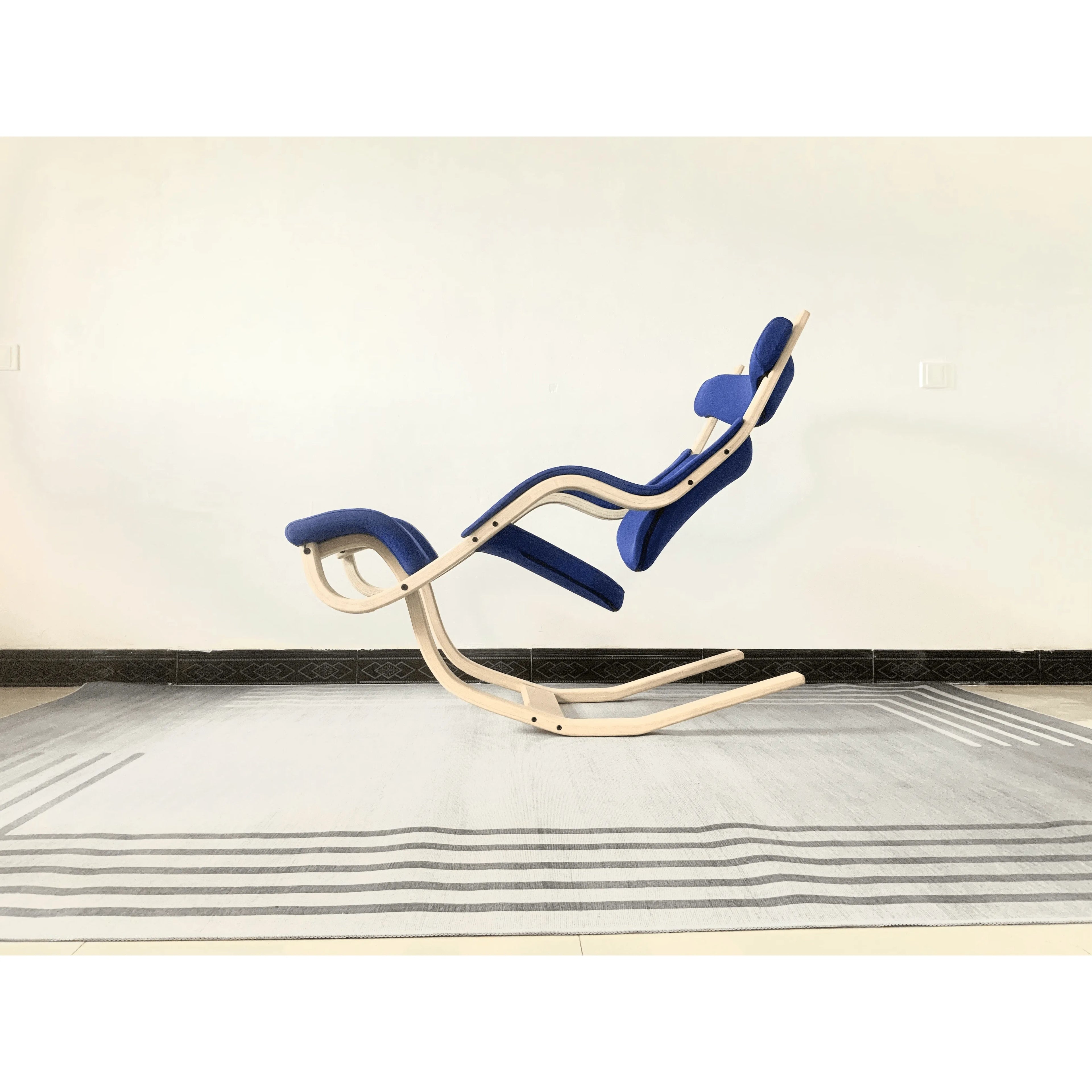 Sculptural Nordic Gravity Balance Recliner with Bent Wood Frame