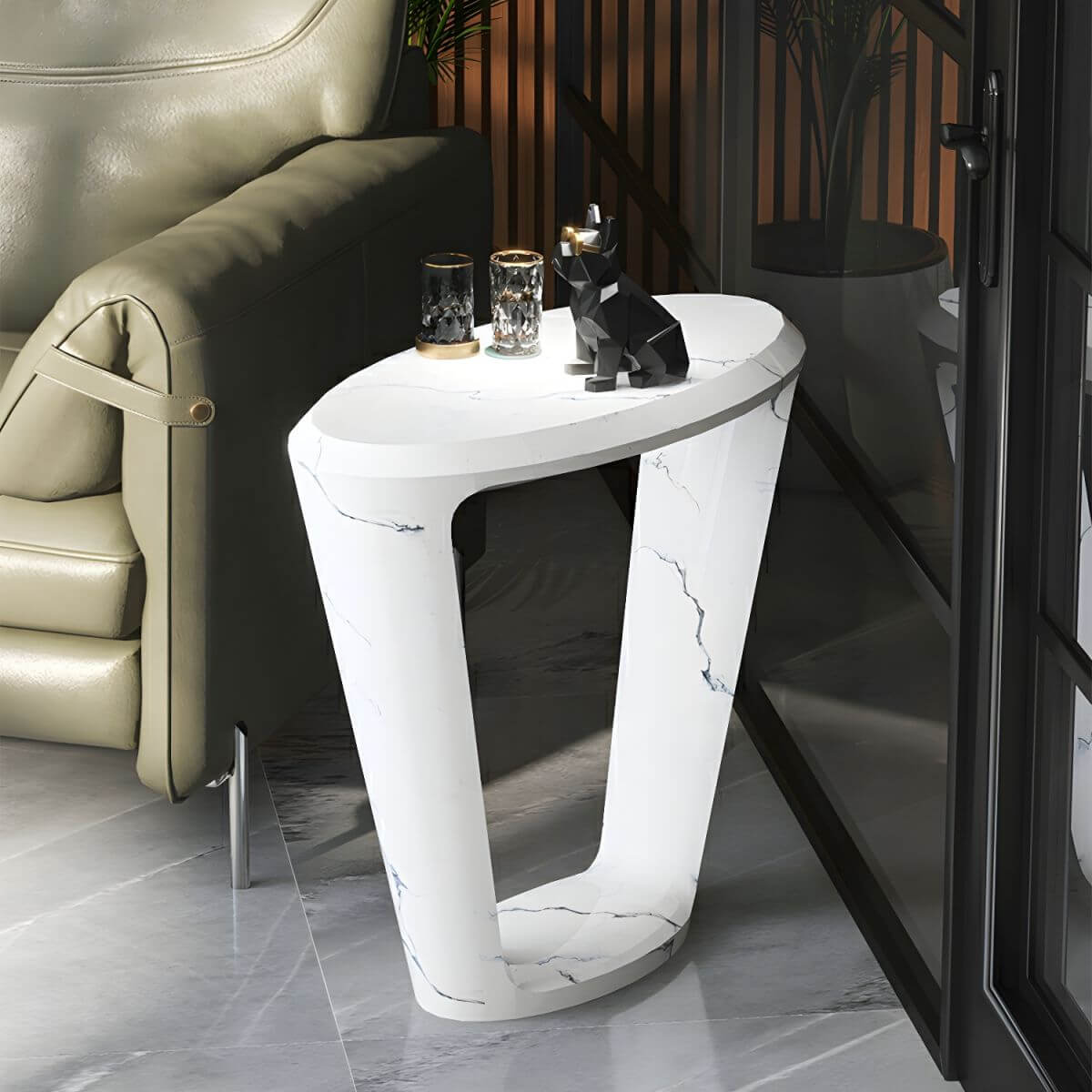 Sculptural Oval Side Table in High-Gloss Fiberglass Secondary image