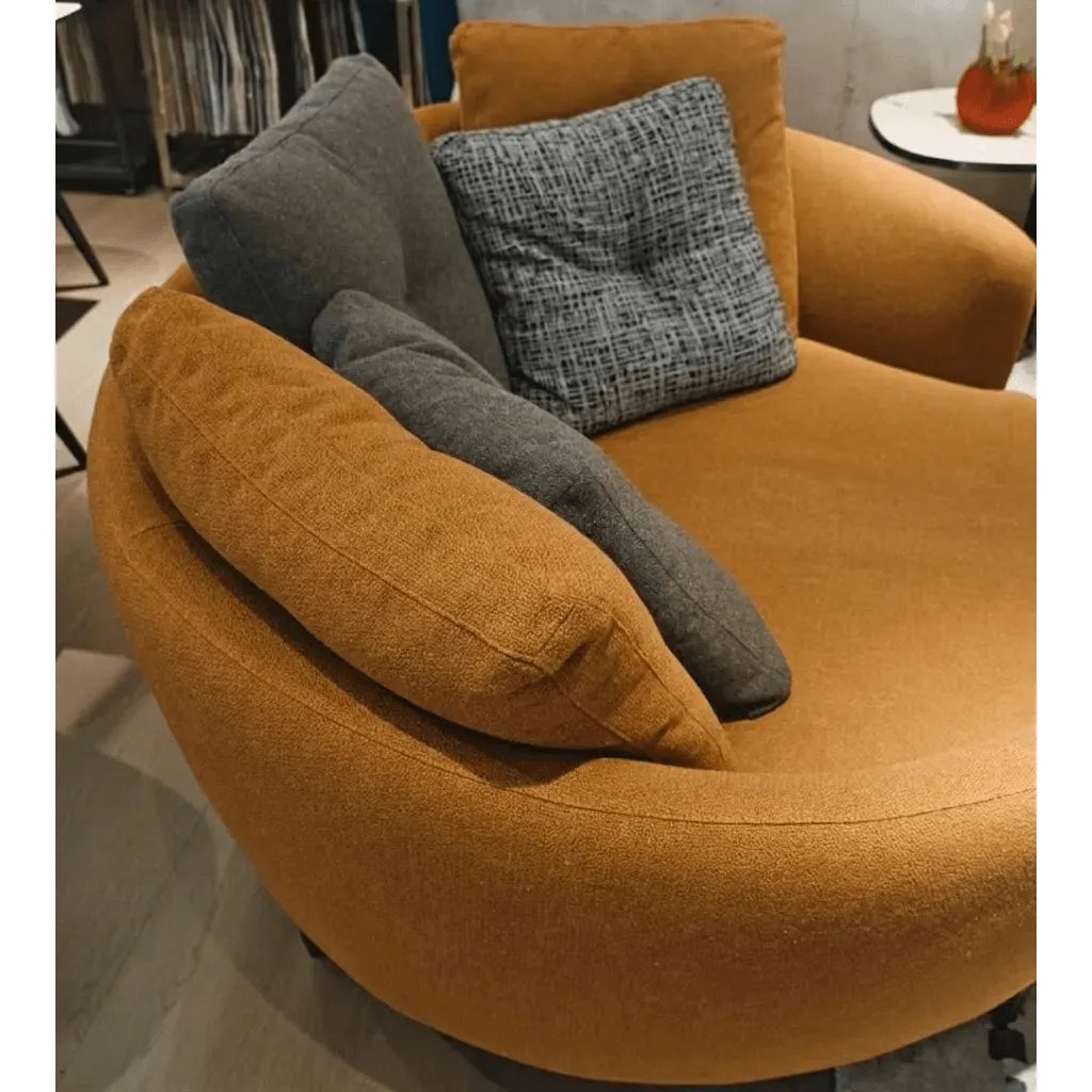 Sculptural Round Sofa in Cotton Linen with Larch Wood Frame