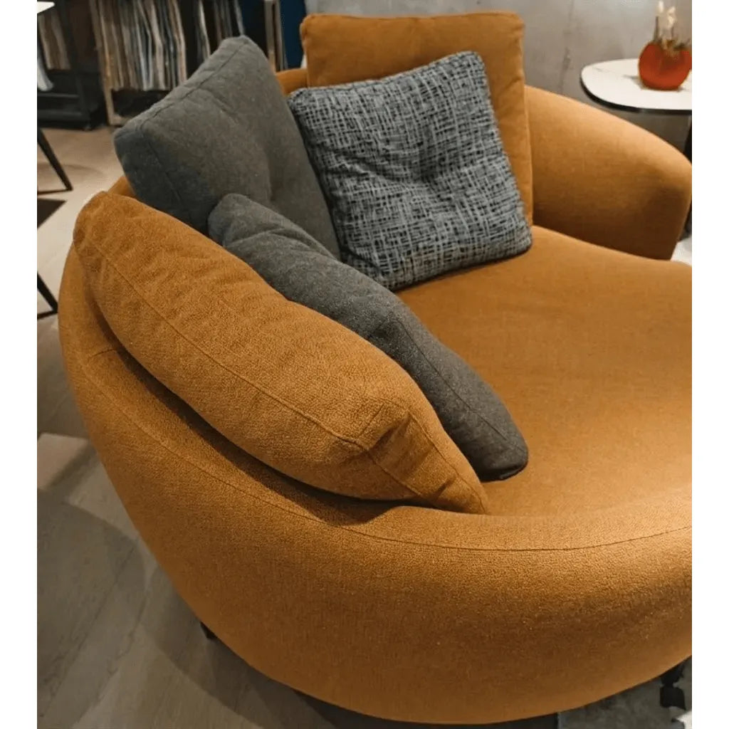 Sculptural Round Sofa in Cotton Linen with Larch Wood Frame