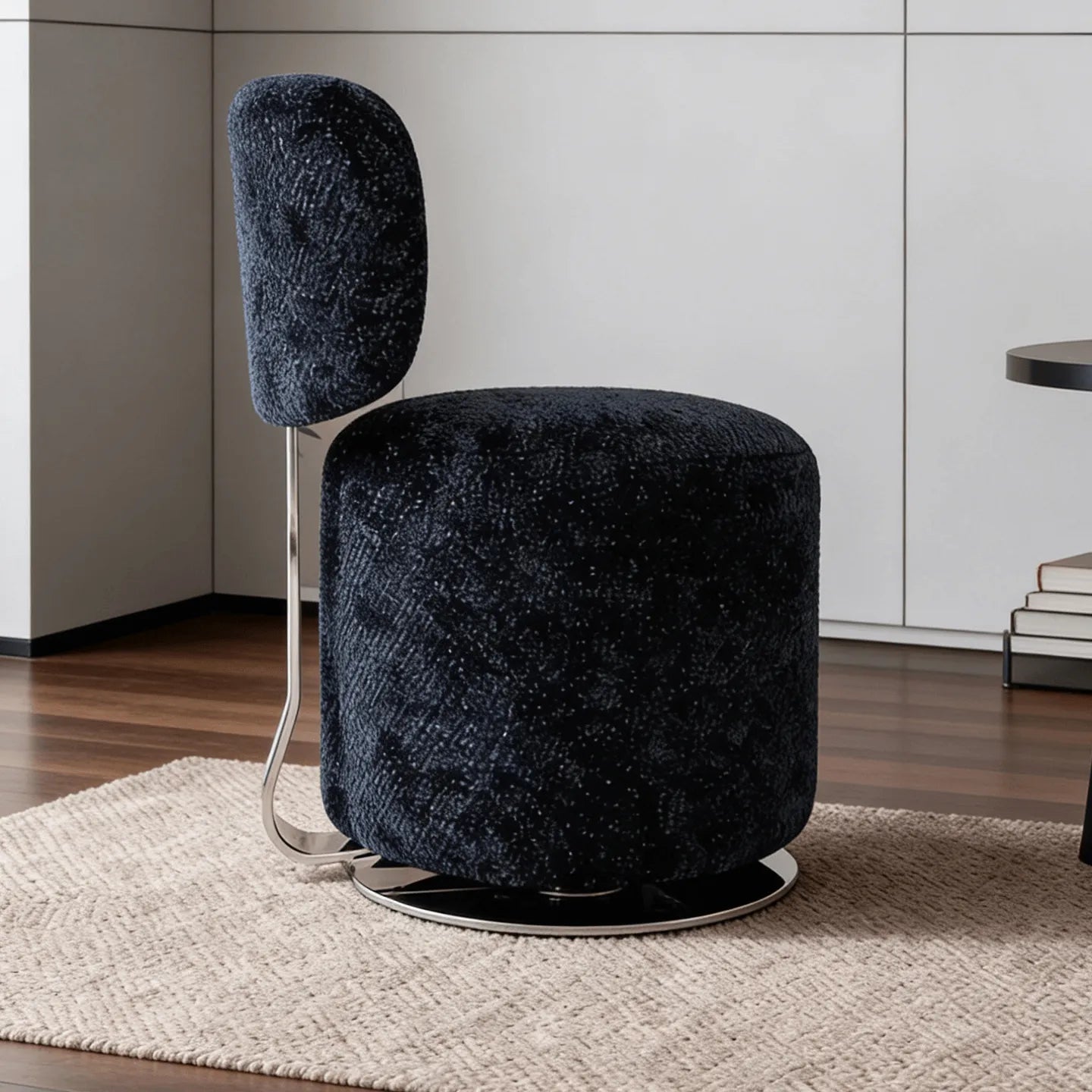 Sculptural Swivel Vanity Stool in Starlight Chenille With Low Back Image secondaire du produit