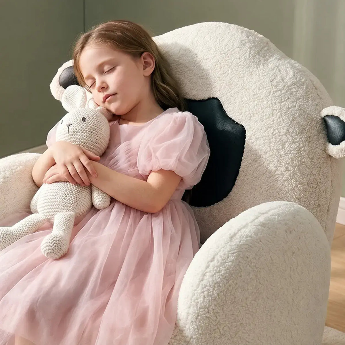 Sheep Sherpa Kids Sofa Chair, Rounded Reading Seat for Cozy Rooms