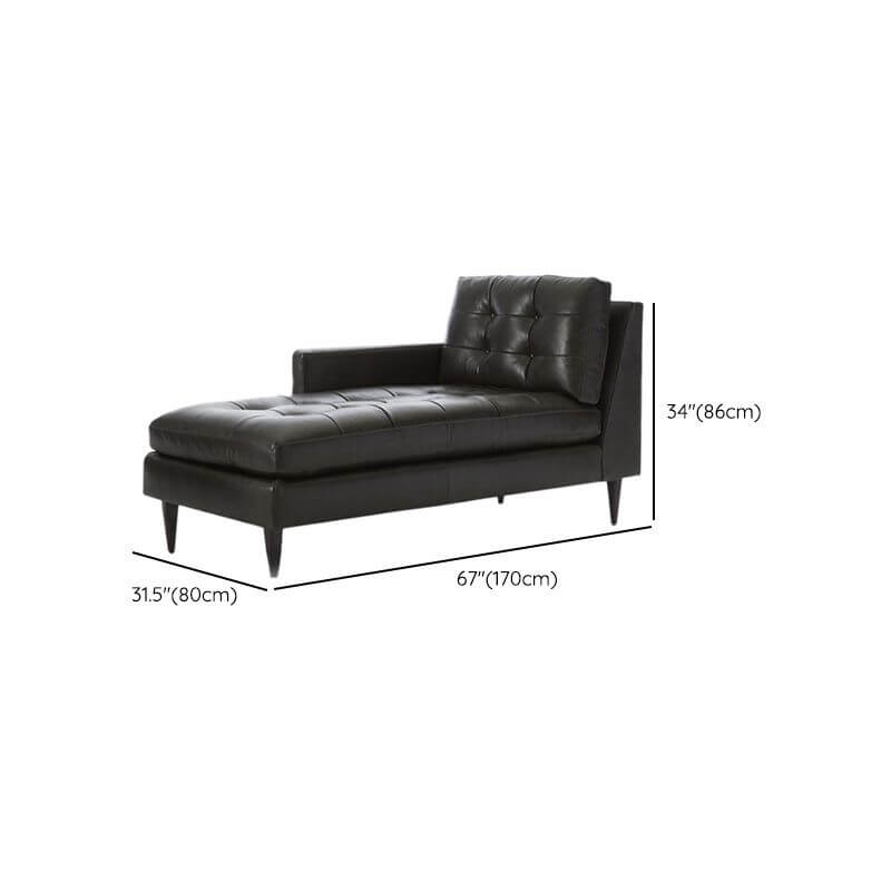 Contemporary indoor chaise lounge in a cozy living room