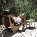 Sleek Outdoor Lounge Chair with Durable Aluminum and Wicker