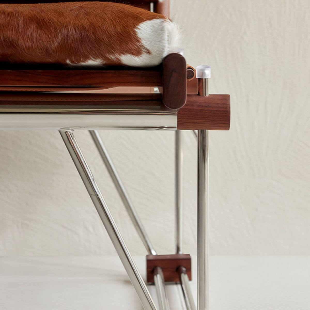 Sliding-Track Upholstered Bench Set Featuring Realistic Faux-Leather Cushions