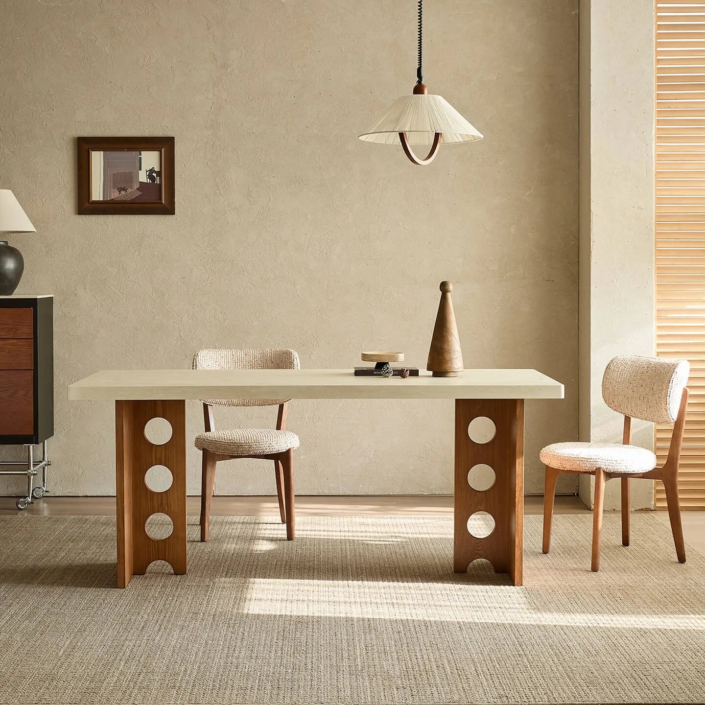 Travertine Sintered Stone Dining Table with Sculptural T-Leg Base and Mid-Century Fluted Detail Main Product Image Image principale du produit