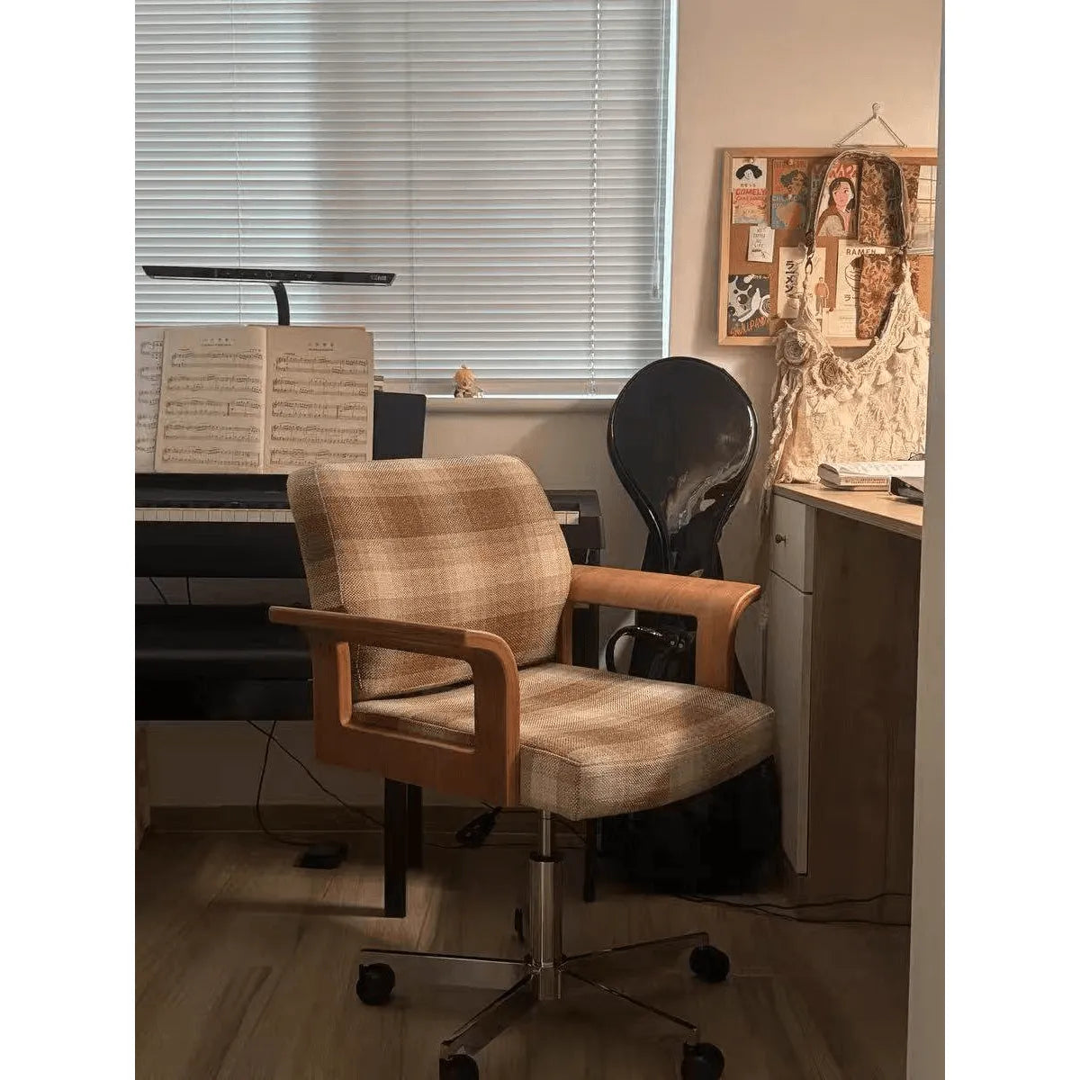 Vintage Ash Wood Plaid Office Chair Series with Curved Arms and Swivel Base Secondary image